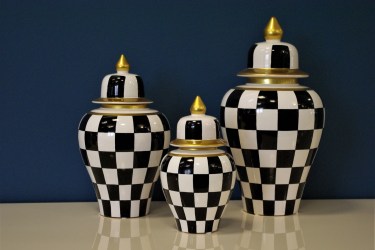 dekoracja-amfora-naczynie-czarno-bialo-zlota-szachownica-wazon-na-kwiaty-pojemnik-argento-01