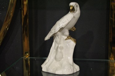 figurka-bialo-zlota-papuga-argento